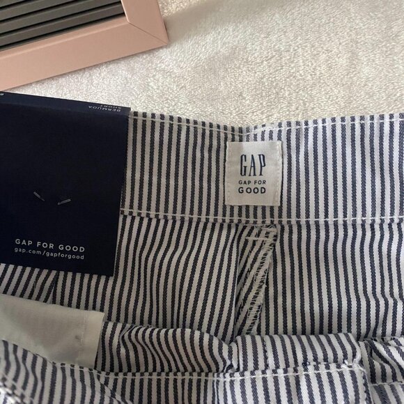 𝅺nwt Gap 9″ Khaki Bermuda Shorts Size 6 - Picture 6 of 9